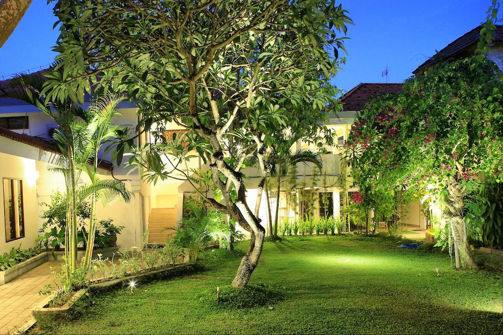 Patrisia Hotel Sanur Exterior foto